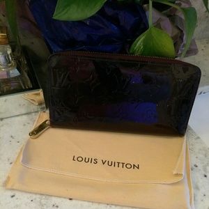 Authentic Louis Vuitton Monogram Patent Zip Wallet